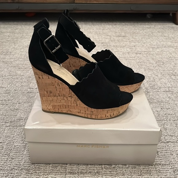 Marc Fisher Mfhayo Black Suede 10 - Picture 3 of 6